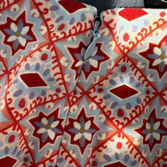 Talbots,8, NWT, geometric floral print, darted waist, fully lined side zip mini - Picture 5 of 6